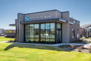 12-Fifth-Third-Bank-Wendell-Falls-1536x1024